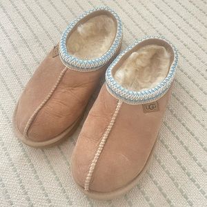 UGG Recycled material limited edition tasman slippers